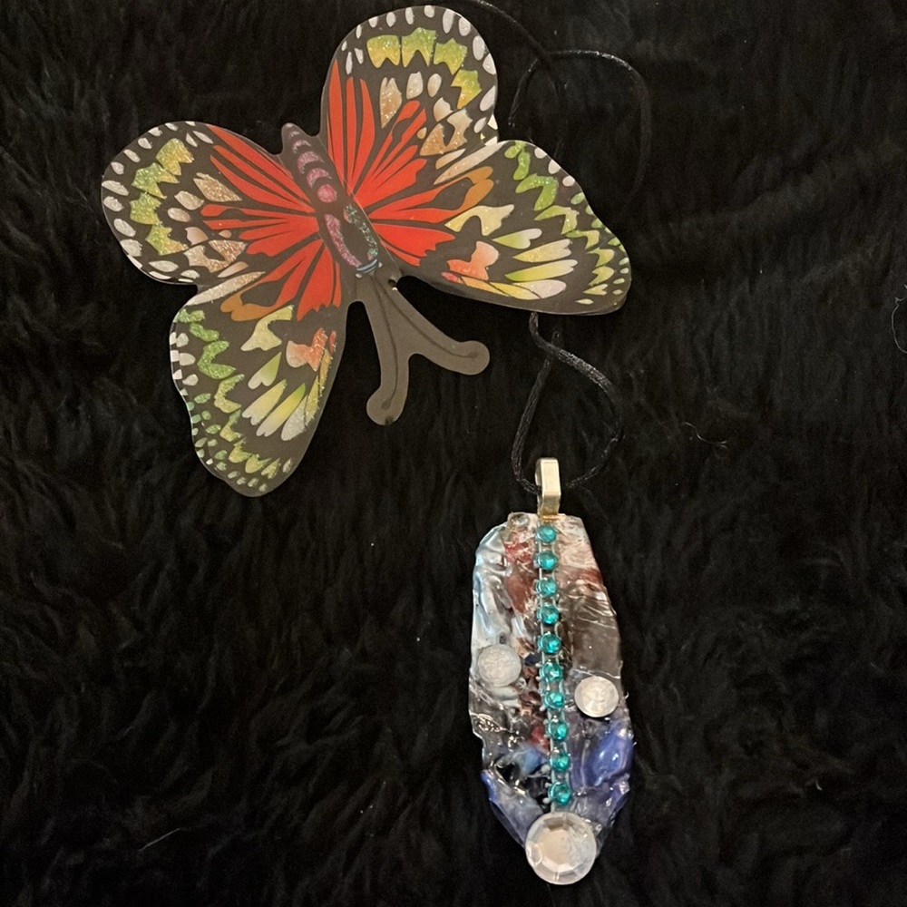 Reversible Necklace - Picture 14 of 16